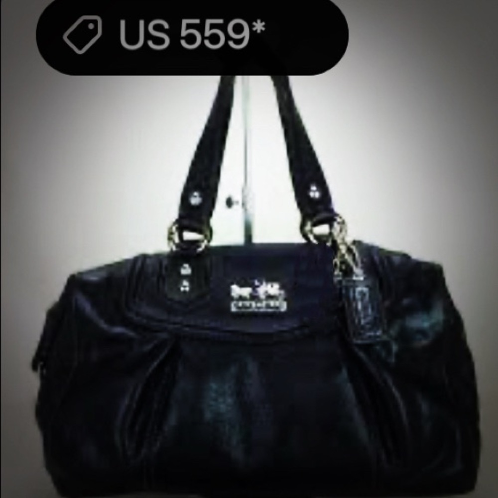 Vintage style Y2K Coach Black Leather Shoulder Bag with Silver Hardware handbag - Picture 4 of 17